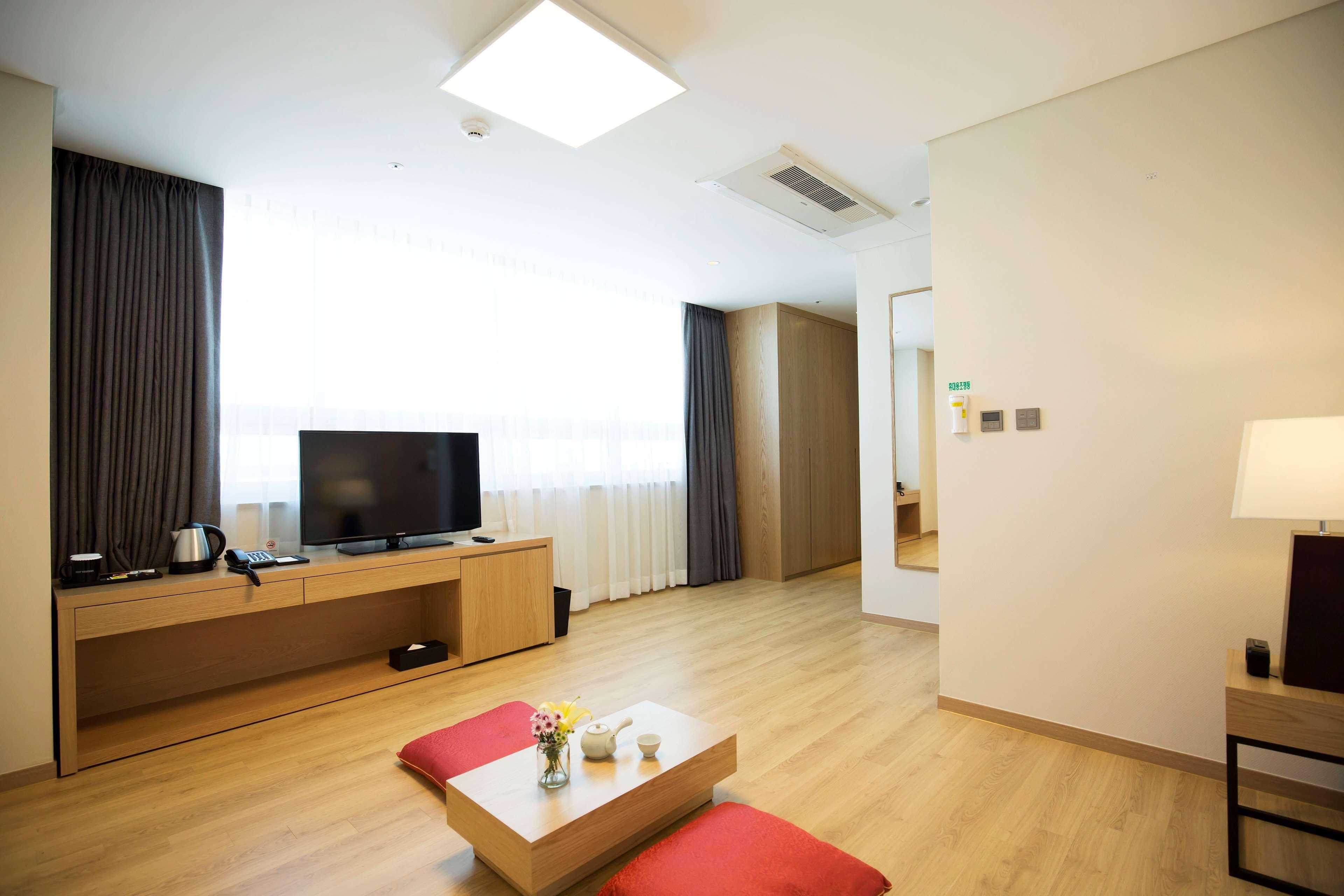 Best Western Haeundae Hotel Busan Esterno foto